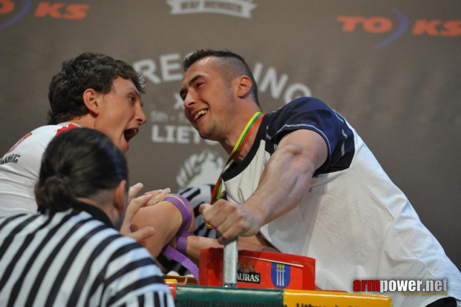 Euroarm 2013 - day 4 - right hand juniors 21, seniors # Armwrestling # Armpower.net