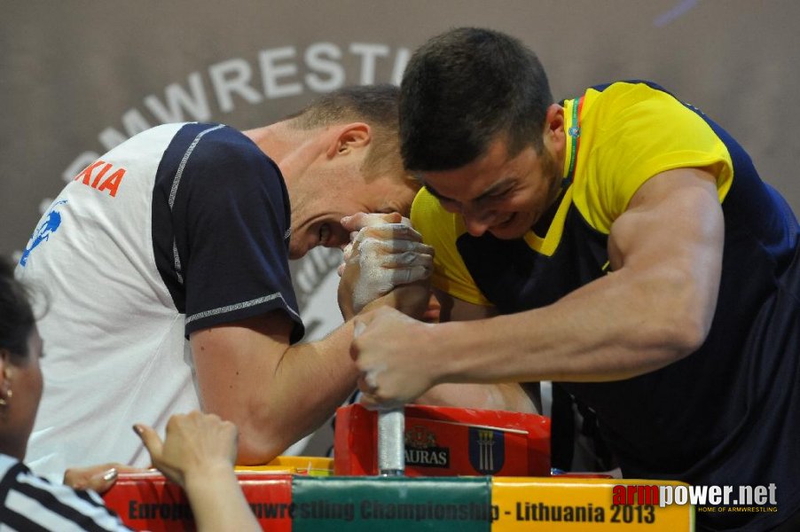 Euroarm 2013 - day 4 - right hand juniors 21, seniors # Siłowanie na ręce # Armwrestling # Armpower.net