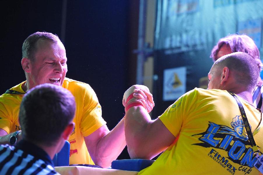 Lion Cup 2013 - Right Hand # Armwrestling # Armpower.net