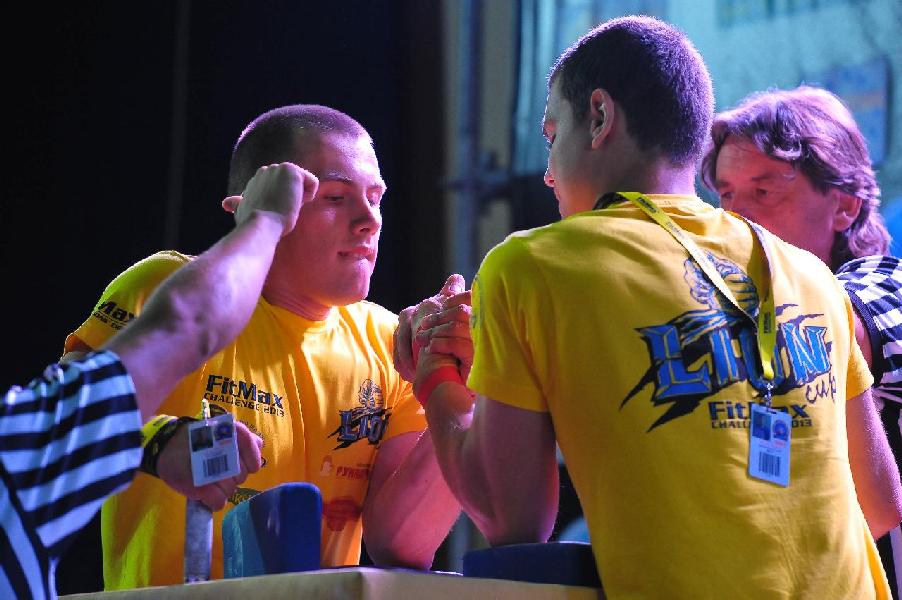 Lion Cup 2013 - Right Hand # Siłowanie na ręce # Armwrestling # Armpower.net