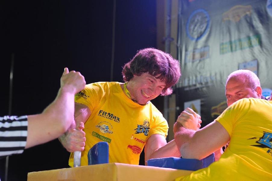 Lion Cup 2013 - Right Hand # Armwrestling # Armpower.net