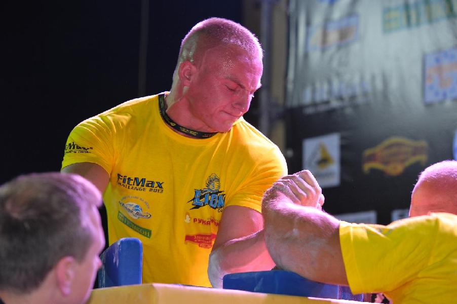 Lion Cup 2013 - Right Hand # Siłowanie na ręce # Armwrestling # Armpower.net