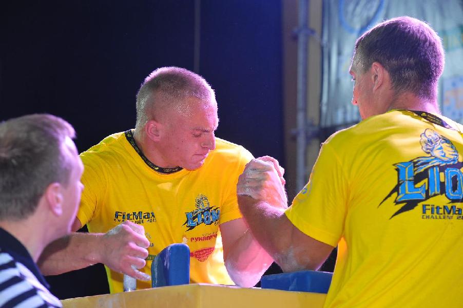 Lion Cup 2013 - Right Hand # Armwrestling # Armpower.net