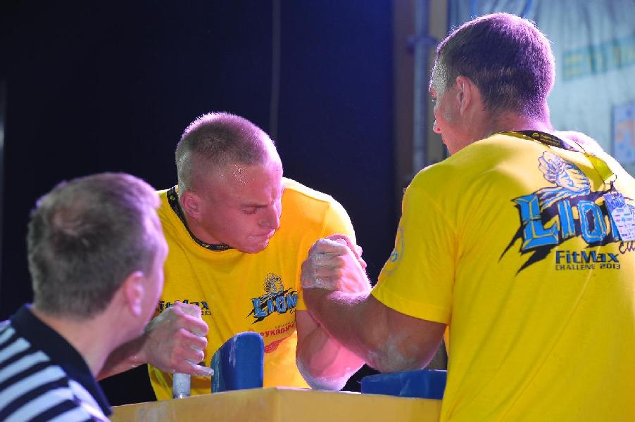 Lion Cup 2013 - Right Hand # Armwrestling # Armpower.net