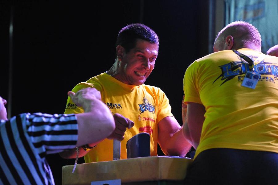 Lion Cup 2013 - Right Hand # Armwrestling # Armpower.net