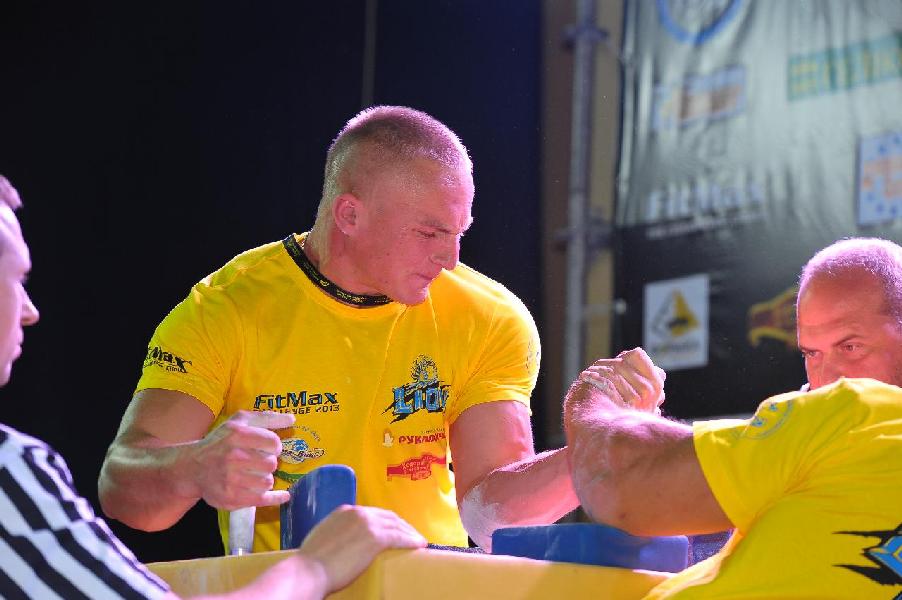 Lion Cup 2013 - Right Hand # Siłowanie na ręce # Armwrestling # Armpower.net