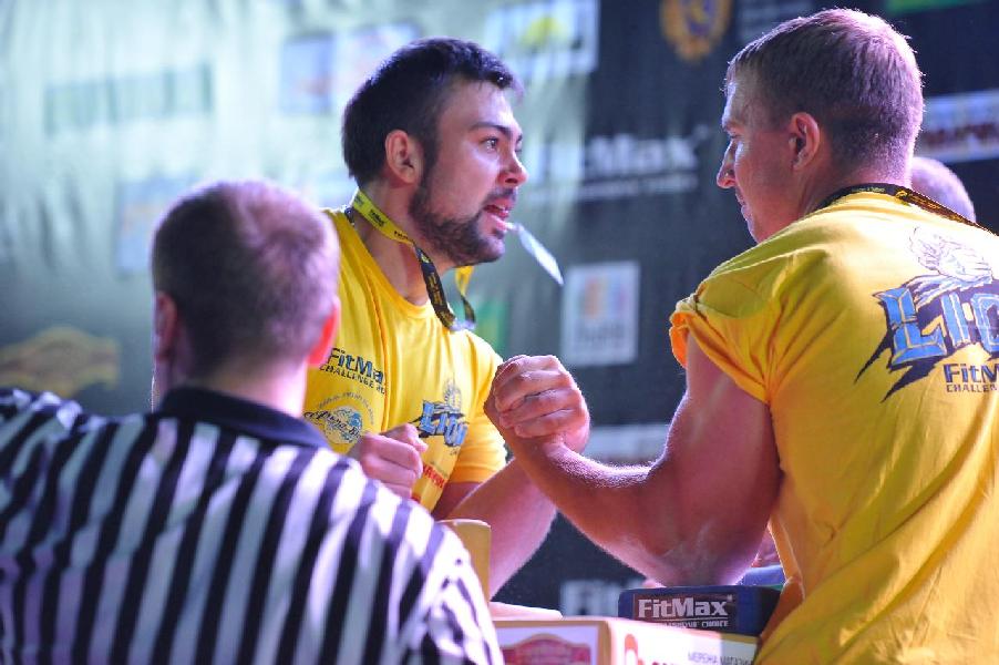 Lion Cup 2013 - Right Hand # Armwrestling # Armpower.net