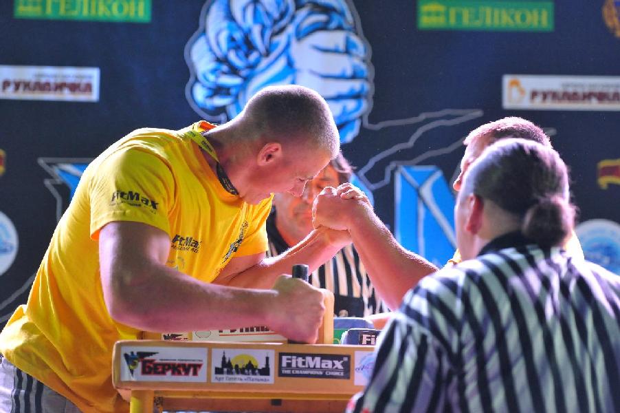 Lion Cup 2013 - Right Hand # Armwrestling # Armpower.net