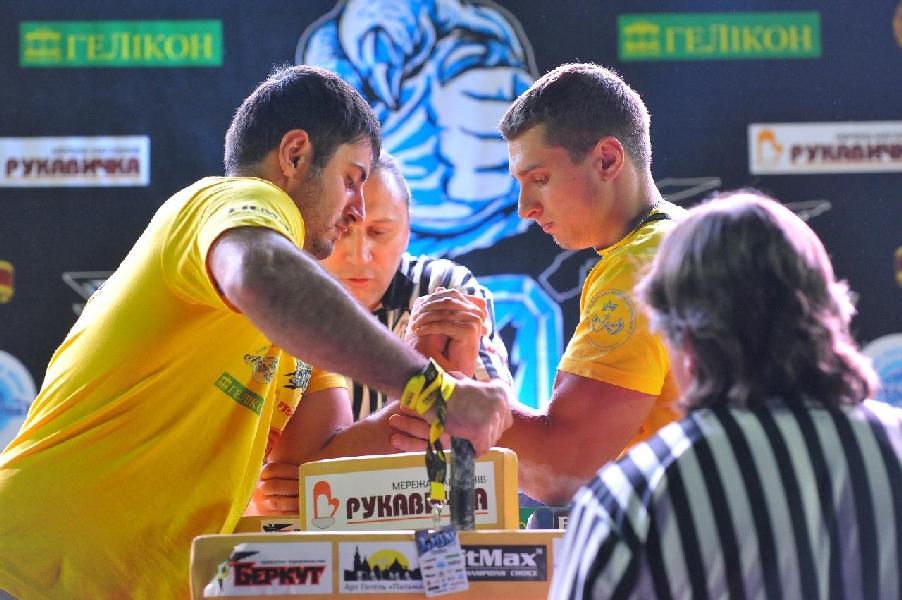 Lion Cup 2013 - Right Hand # Armwrestling # Armpower.net