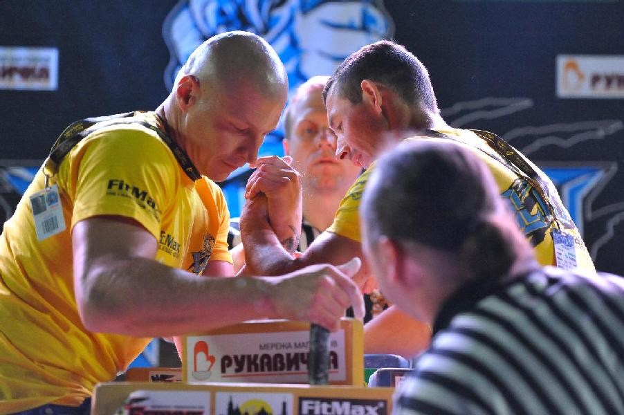 Lion Cup 2013 - Right Hand # Siłowanie na ręce # Armwrestling # Armpower.net