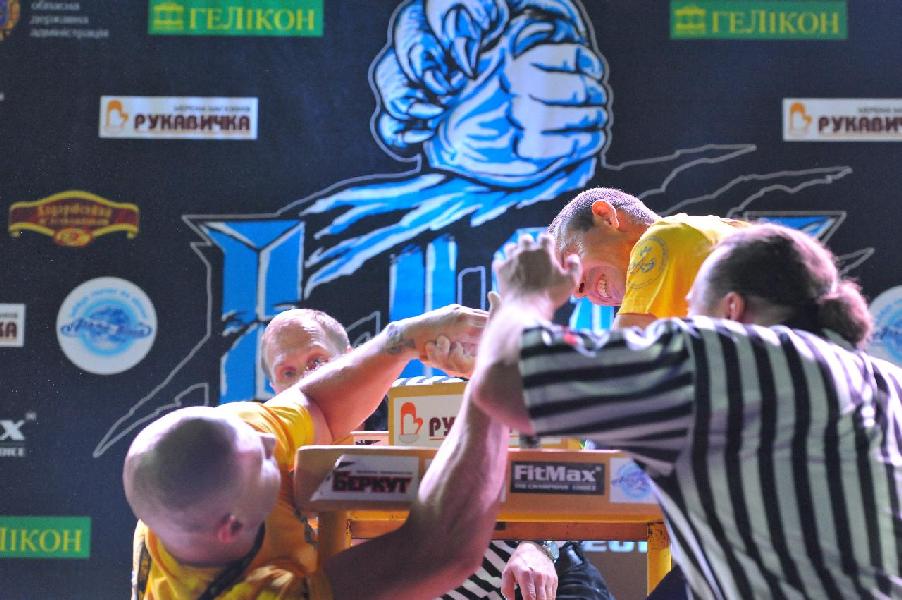 Lion Cup 2013 - Right Hand # Armwrestling # Armpower.net