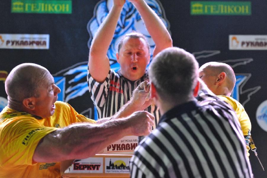 Lion Cup 2013 - Right Hand # Armwrestling # Armpower.net