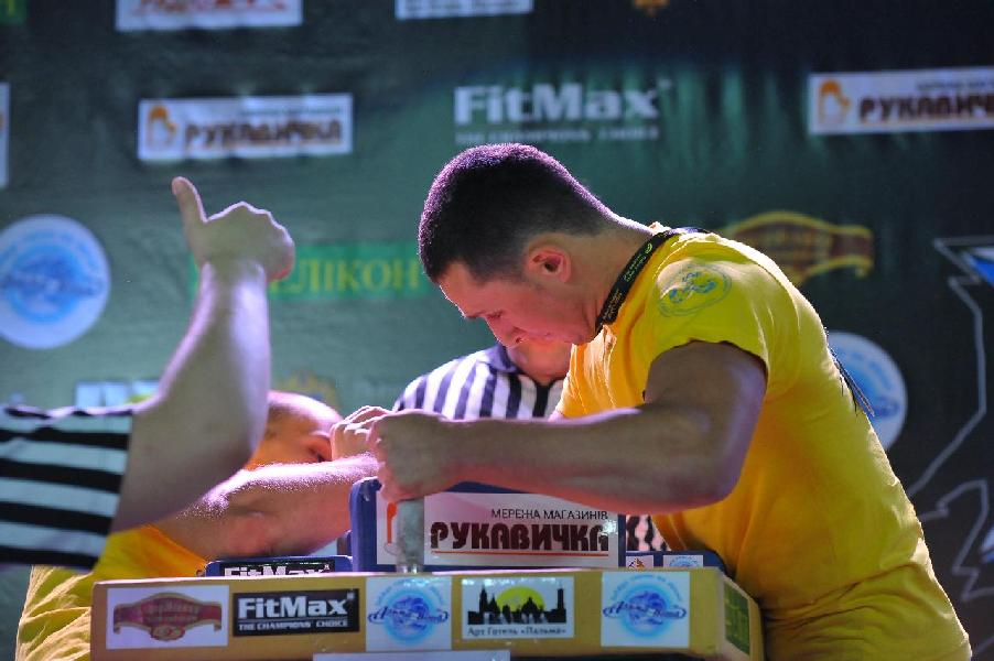 Lion Cup 2013 - Right Hand # Armwrestling # Armpower.net