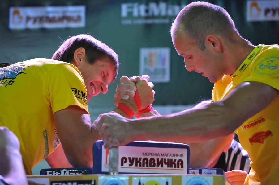 Lion Cup 2013 - Right Hand # Armwrestling # Armpower.net