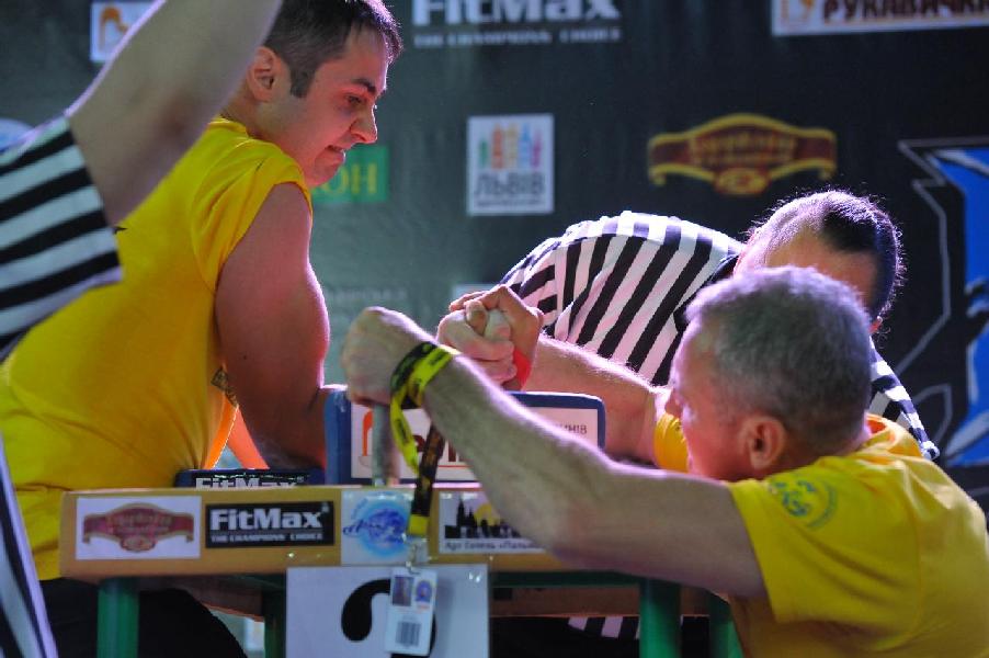 Lion Cup 2013 - Right Hand # Armwrestling # Armpower.net