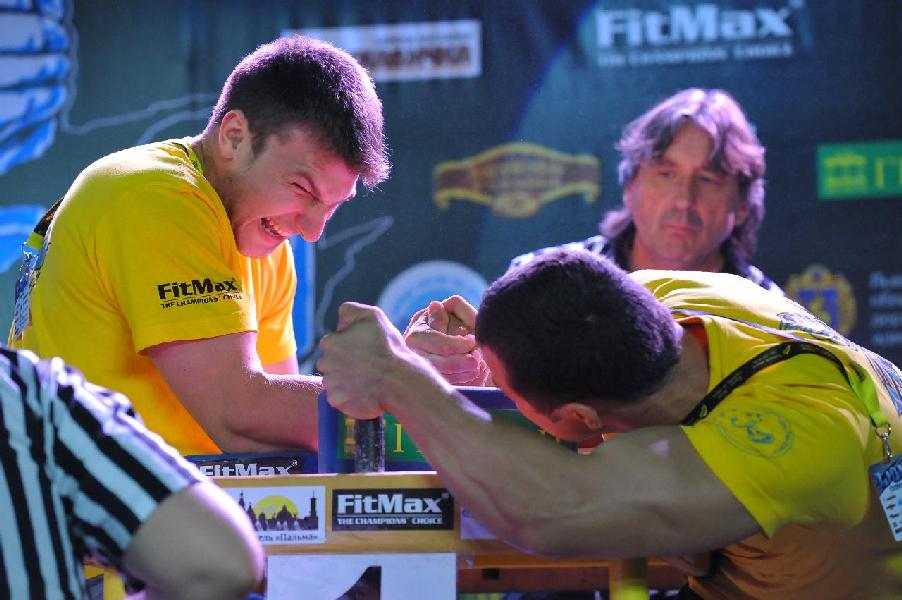 Lion Cup 2013 - Right Hand # Armwrestling # Armpower.net