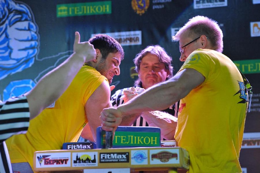 Lion Cup 2013 - Right Hand # Armwrestling # Armpower.net