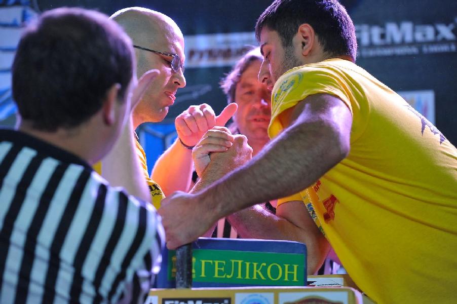 Lion Cup 2013 - Right Hand # Armwrestling # Armpower.net