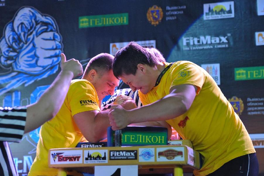 Lion Cup 2013 - Right Hand # Armwrestling # Armpower.net