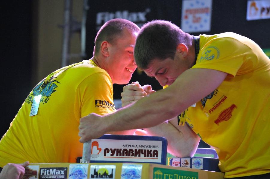 Lion Cup 2013 - Right Hand # Siłowanie na ręce # Armwrestling # Armpower.net