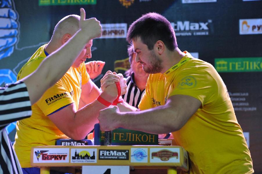 Lion Cup 2013 - Right Hand # Armwrestling # Armpower.net