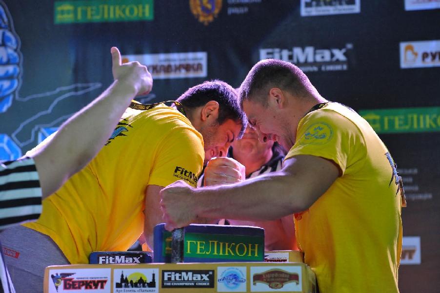 Lion Cup 2013 - Right Hand # Armwrestling # Armpower.net