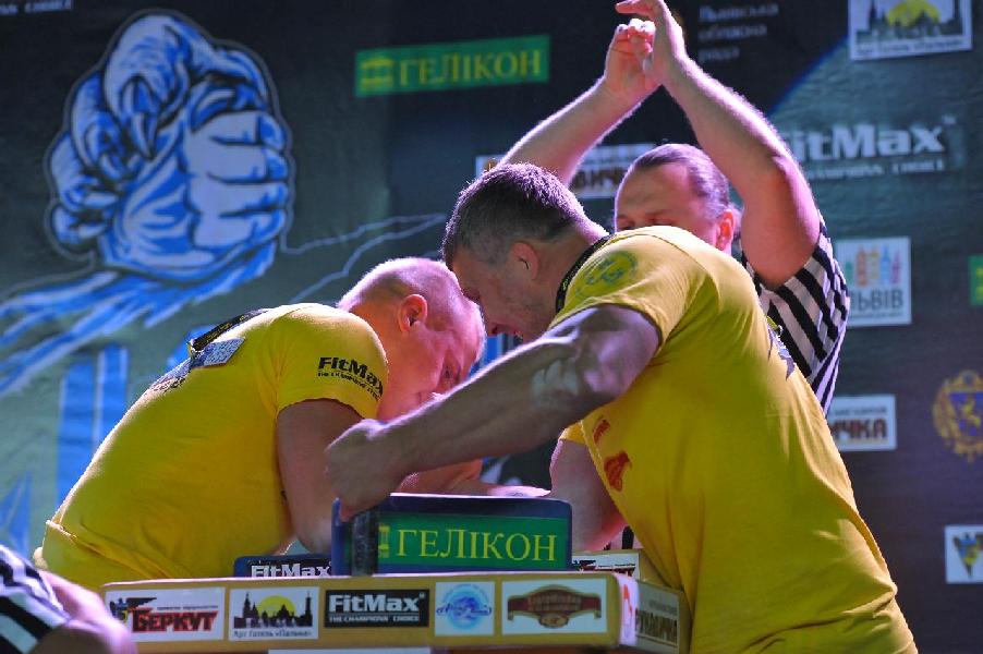 Lion Cup 2013 - Right Hand # Armwrestling # Armpower.net