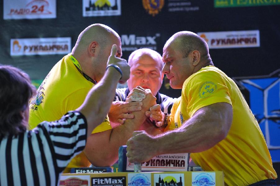 Lion Cup 2013 - Right Hand # Armwrestling # Armpower.net