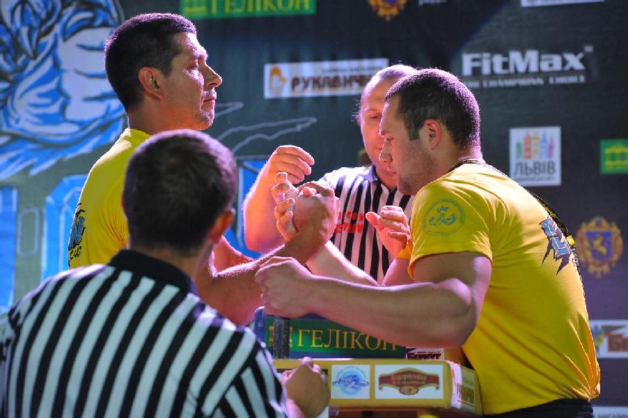 Lion Cup 2013 - Right Hand # Armwrestling # Armpower.net