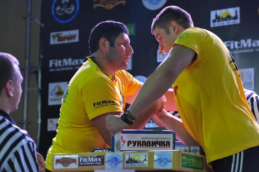 Lion Cup 2013 - Right Hand # Armwrestling # Armpower.net