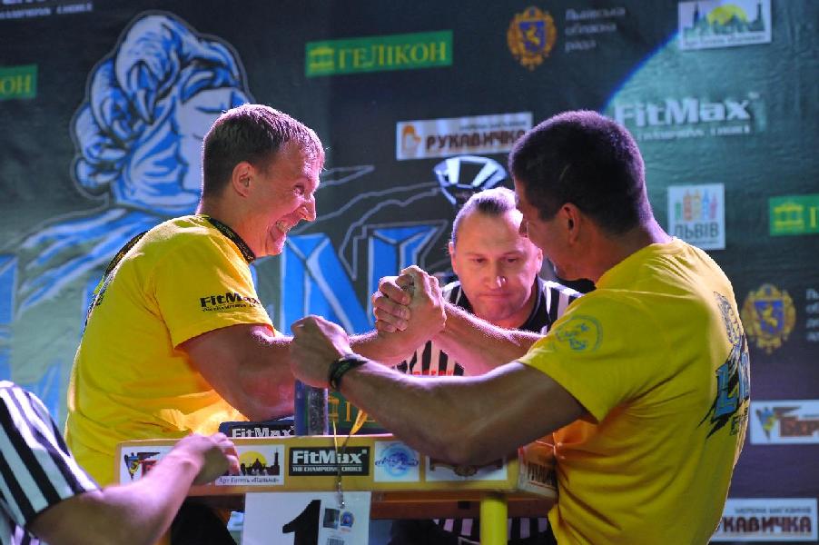 Lion Cup 2013 - Right Hand # Armwrestling # Armpower.net