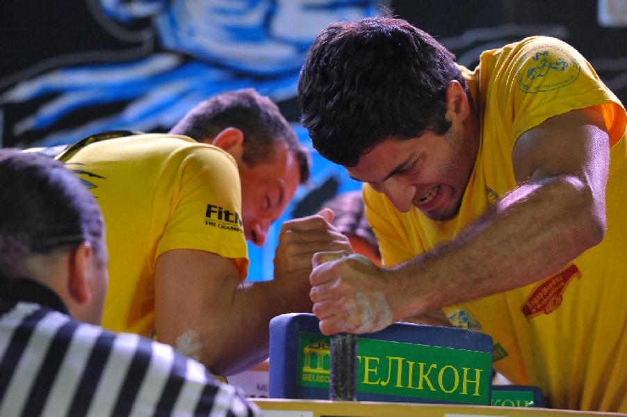 Lion Cup 2013 - Right Hand # Armwrestling # Armpower.net