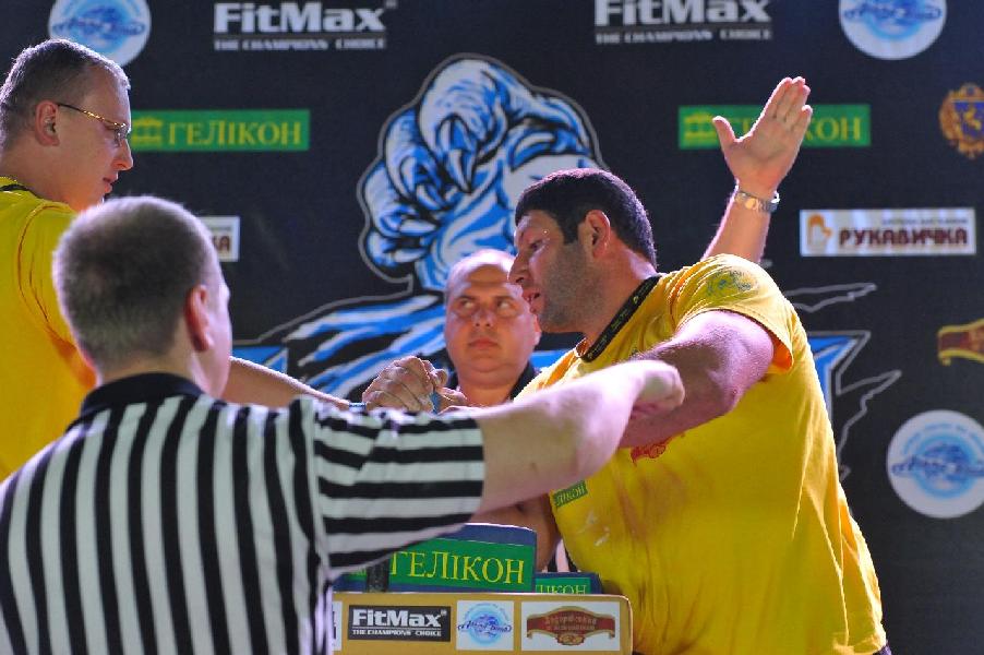 Lion Cup 2013 - Right Hand # Armwrestling # Armpower.net