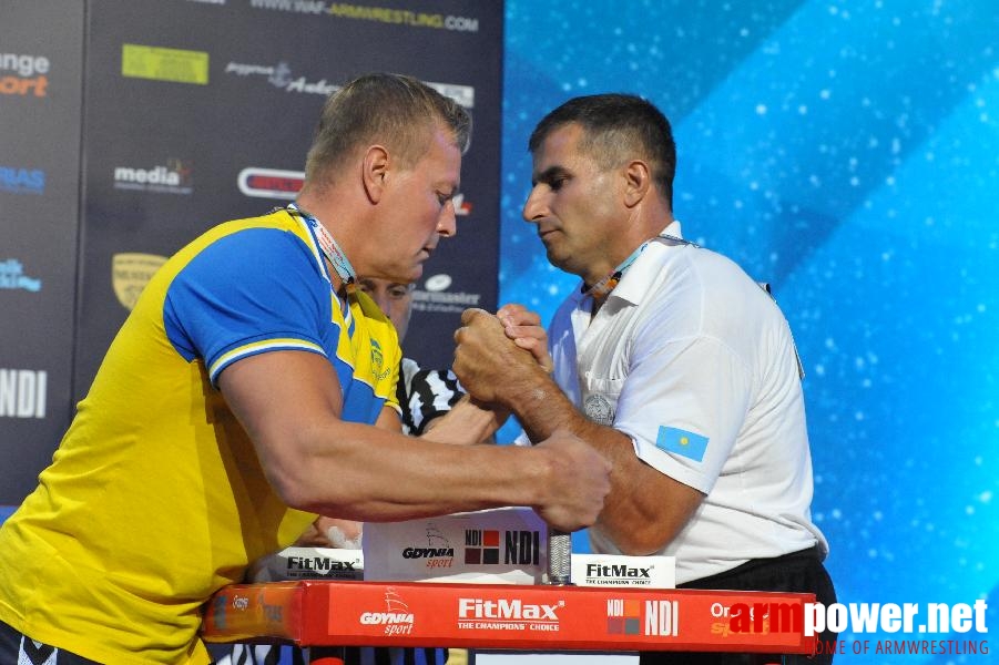 World Armwrestling Championship 2013 - day 1 - photo: Mirek # Armwrestling # Armpower.net