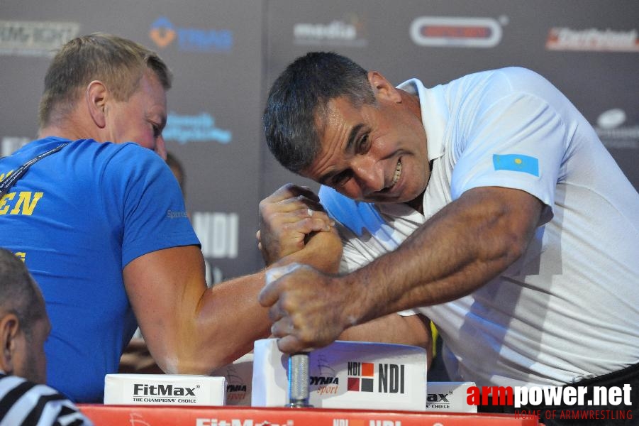 World Armwrestling Championship 2013 - day 2 - photo: Mirek # Siłowanie na ręce # Armwrestling # Armpower.net