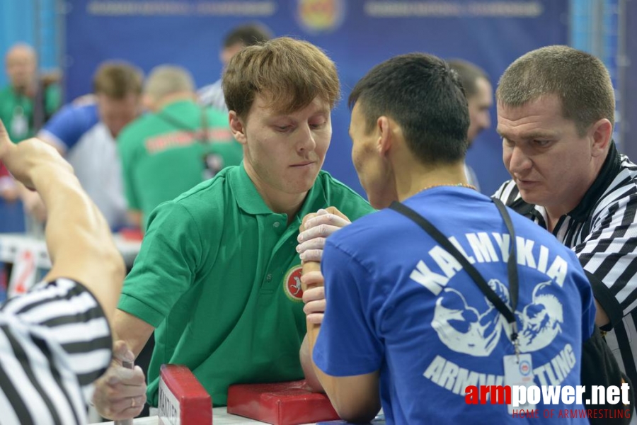 Russian National Championships 2014 - left hand # Armwrestling # Armpower.net