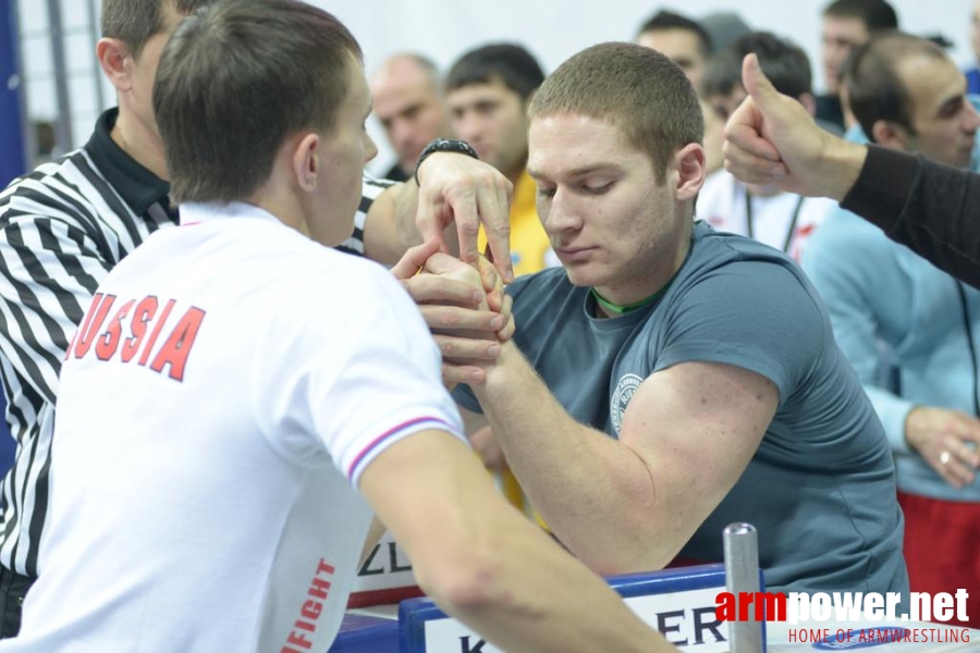 Russian National Championships 2014 - left hand # Armwrestling # Armpower.net