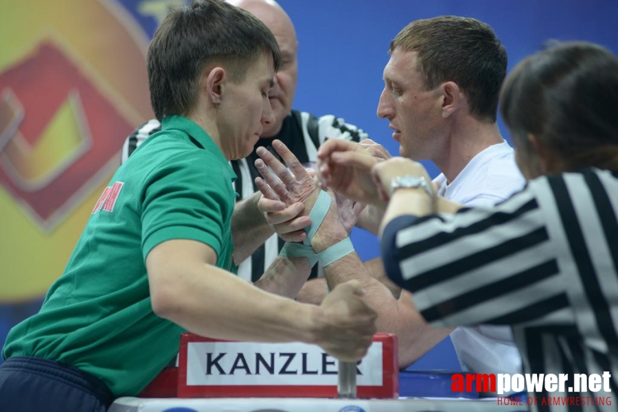 Russian National Championships 2014 - left hand # Siłowanie na ręce # Armwrestling # Armpower.net