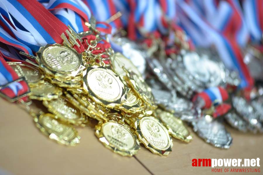 Russian National Championships 2014 - right hand # Siłowanie na ręce # Armwrestling # Armpower.net