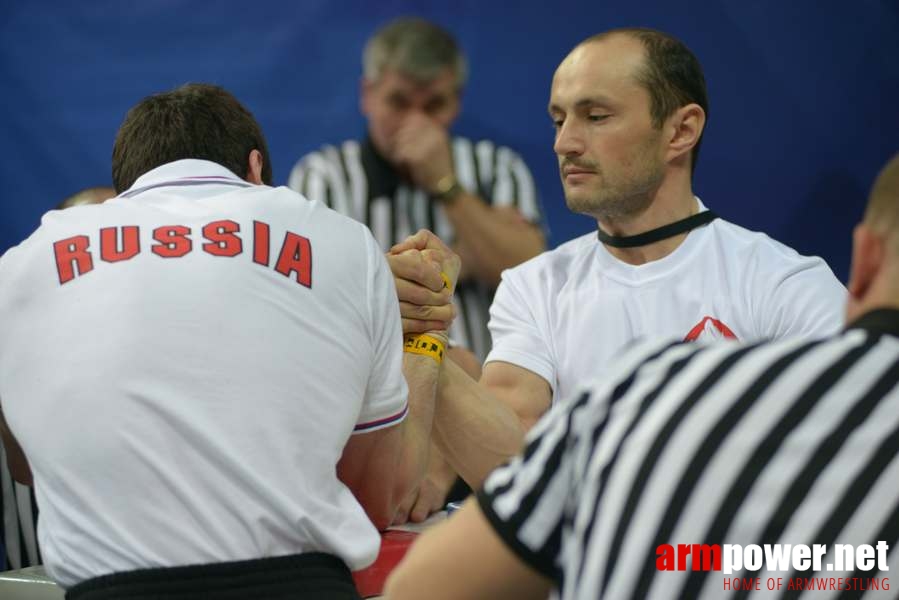 Russian National Championships 2014 - right hand # Armwrestling # Armpower.net