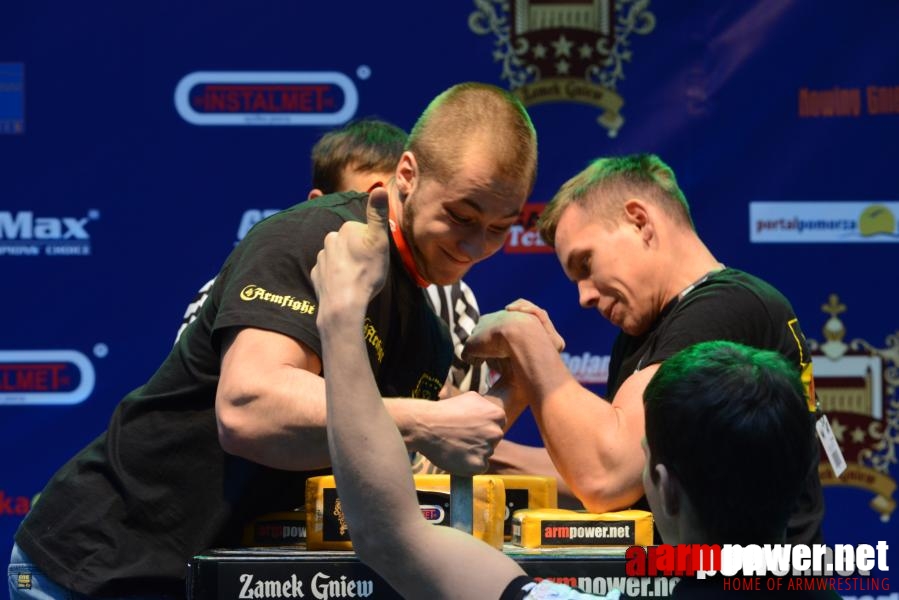 XV Puchar Polski 2014 - lewa ręka - eliminacje # Siłowanie na ręce # Armwrestling # Armpower.net