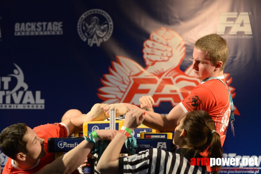 XV MISTRZOSTWA POLSKI - LEWA RĘKA # Siłowanie na ręce # Armwrestling # Armpower.net