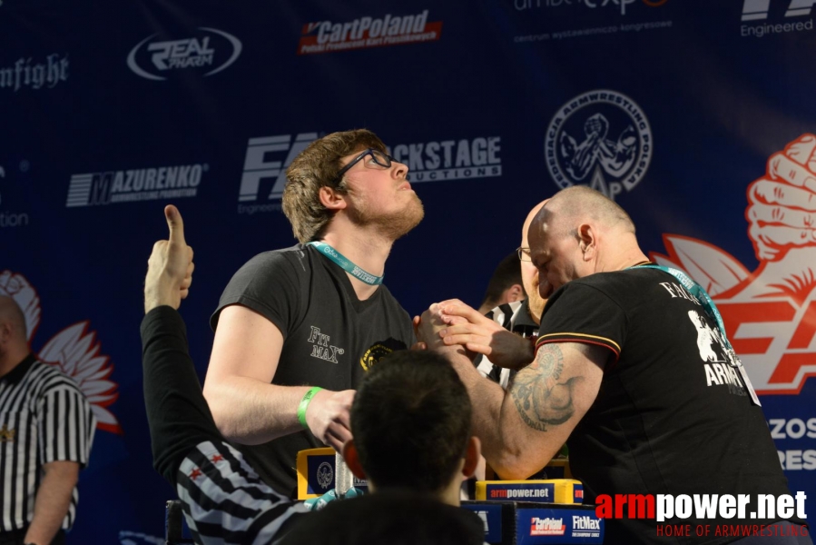 XV MISTRZOSTWA POLSKI - LEWA RĘKA # Siłowanie na ręce # Armwrestling # Armpower.net