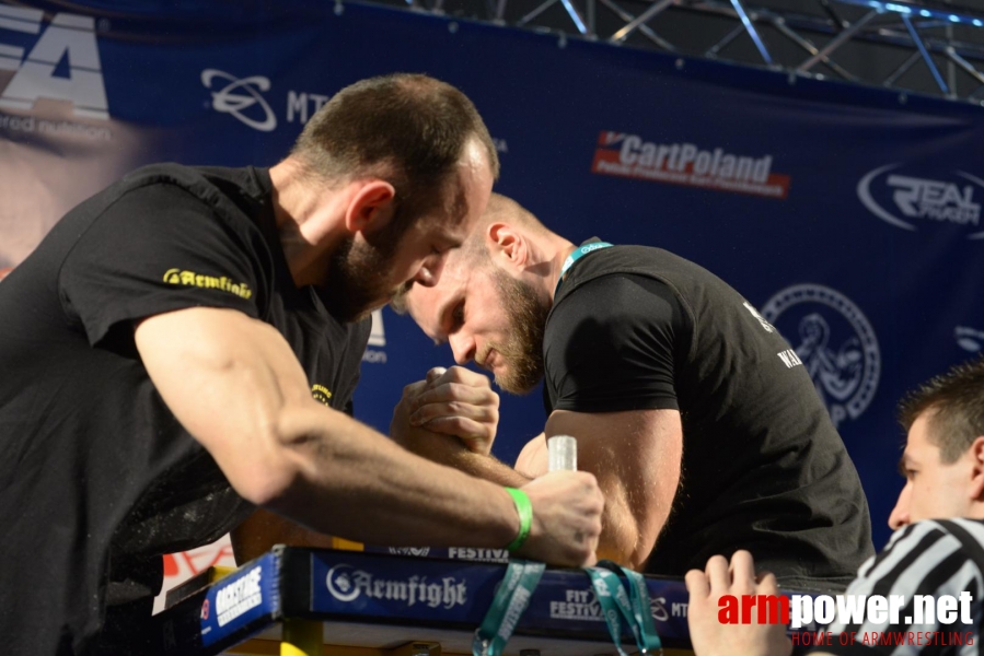 XV MISTRZOSTWA POLSKI - LEWA RĘKA # Siłowanie na ręce # Armwrestling # Armpower.net