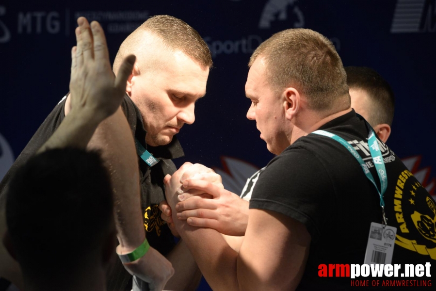 XV MISTRZOSTWA POLSKI - LEWA RĘKA # Siłowanie na ręce # Armwrestling # Armpower.net