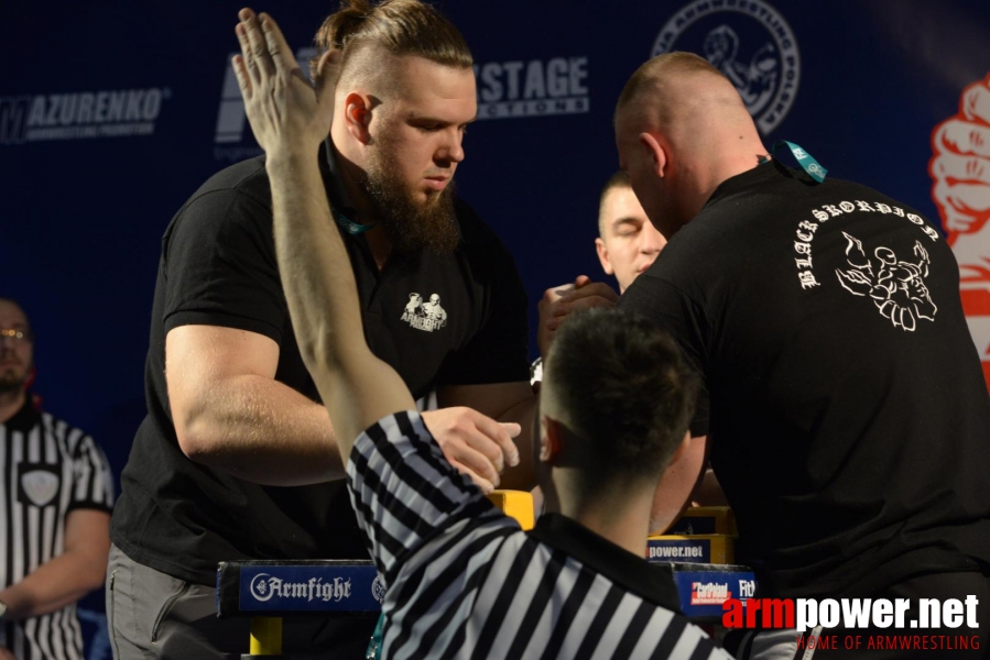 XV MISTRZOSTWA POLSKI - LEWA RĘKA # Siłowanie na ręce # Armwrestling # Armpower.net