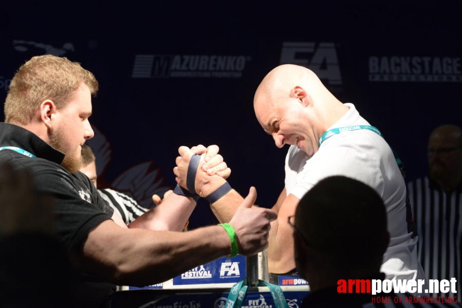 XV MISTRZOSTWA POLSKI - LEWA RĘKA # Siłowanie na ręce # Armwrestling # Armpower.net