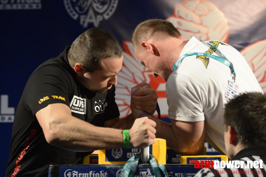 XV MISTRZOSTWA POLSKI - LEWA RĘKA # Siłowanie na ręce # Armwrestling # Armpower.net