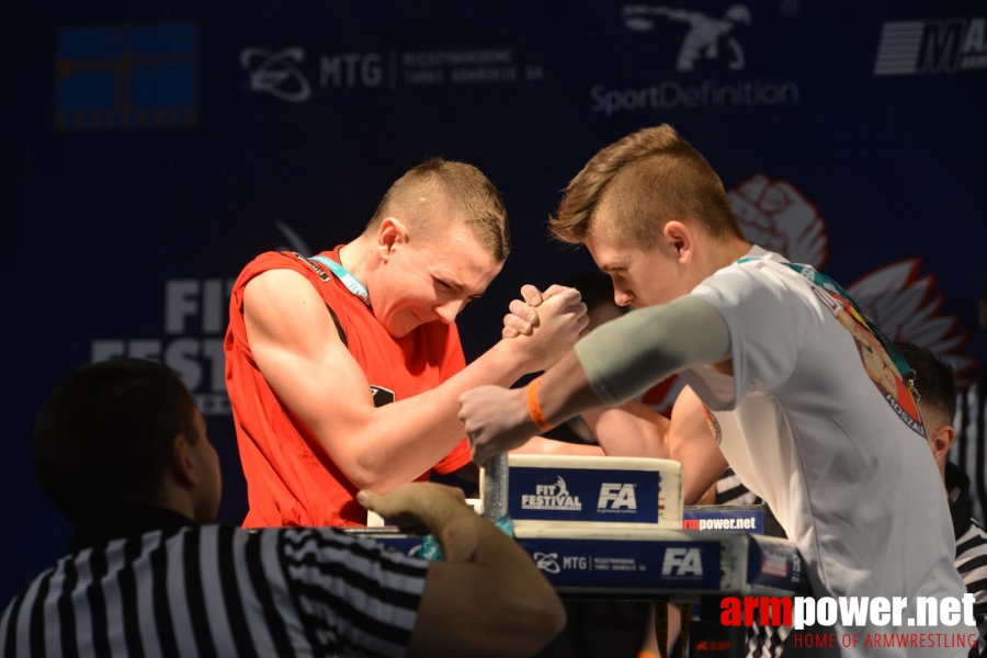 XV MISTRZOSTWA POLSKI - PRAWA RĘKA # Siłowanie na ręce # Armwrestling # Armpower.net