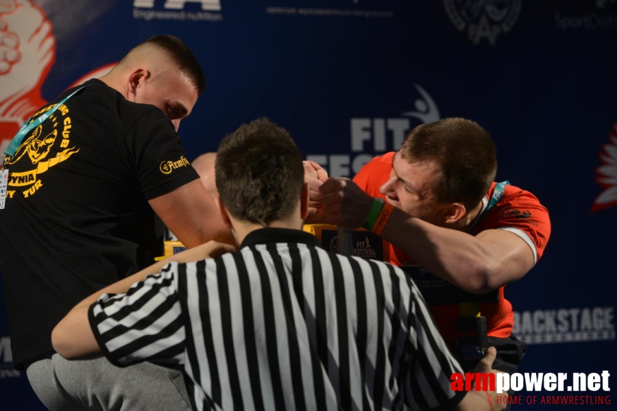 XV MISTRZOSTWA POLSKI - PRAWA RĘKA # Siłowanie na ręce # Armwrestling # Armpower.net